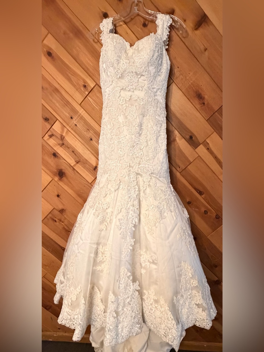 Essence of Australia Ivory Fit N Flare Wedding Dress Corset, Train, Sz 8, Bustle